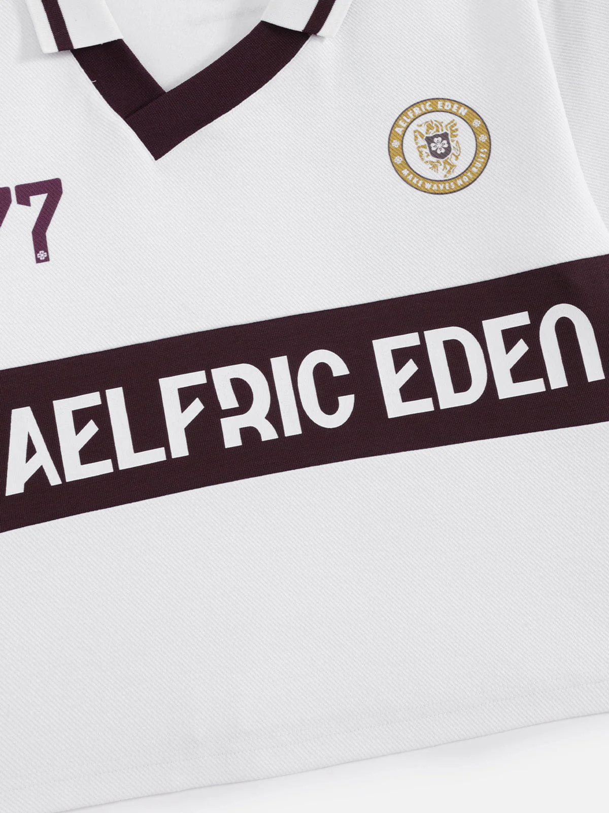 Aelfric Eden 77 V-Neck Cropped Jersey - Image 4