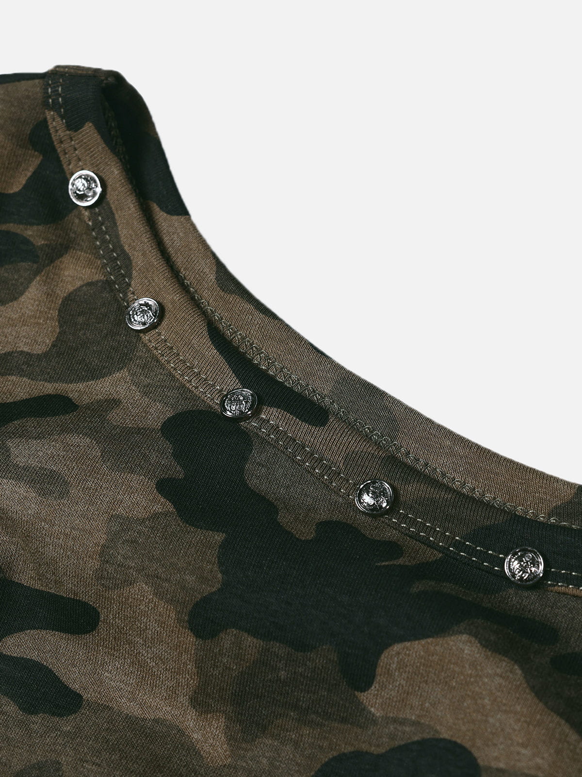 Aelfric Eden CAMO Off-The-Shoulder Tee - Image 3