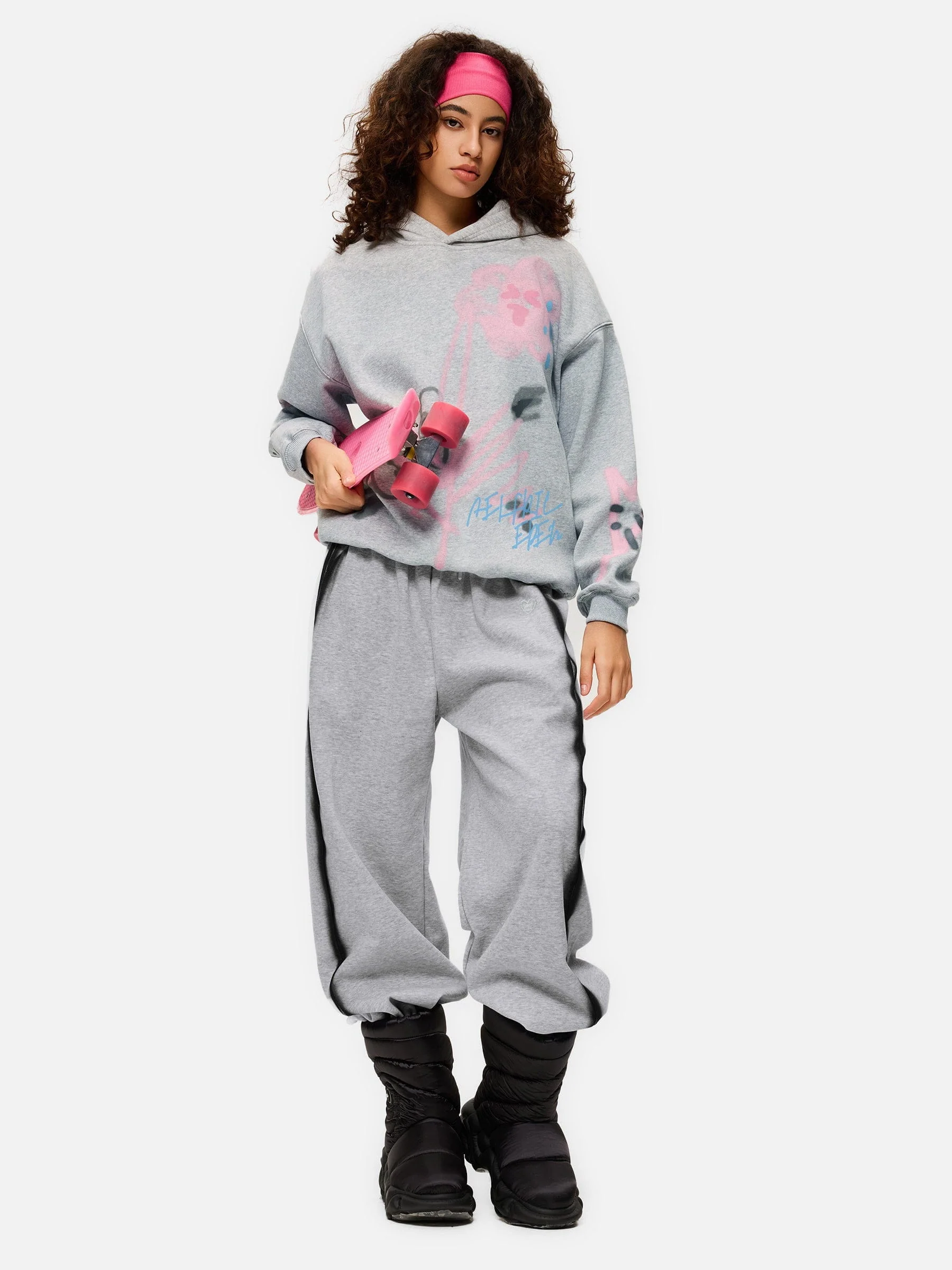Aelfric Eden Graffiti Heart Baggy Sweatpants - Image 4