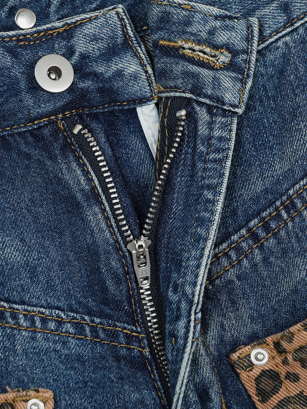 Aelfric Eden Leopard Pocket Reversible Baggy Barrel Jeans - Image 3