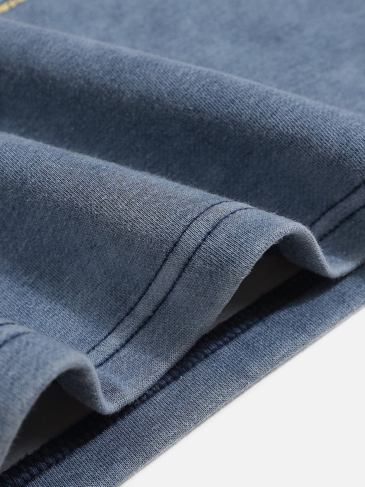 Aelfric Eden 24 Graphic Washed Sweatshirt - Image 3