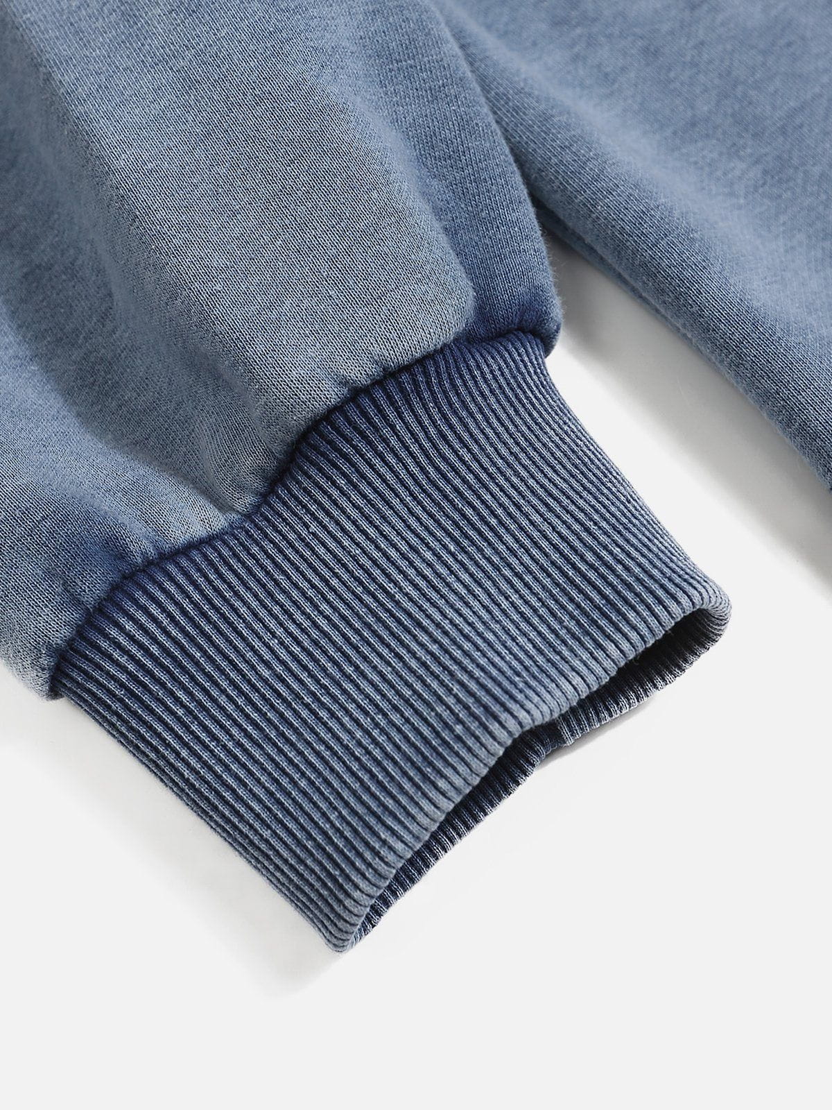 Aelfric Eden 24 Graphic Washed Sweatshirt - Image 4