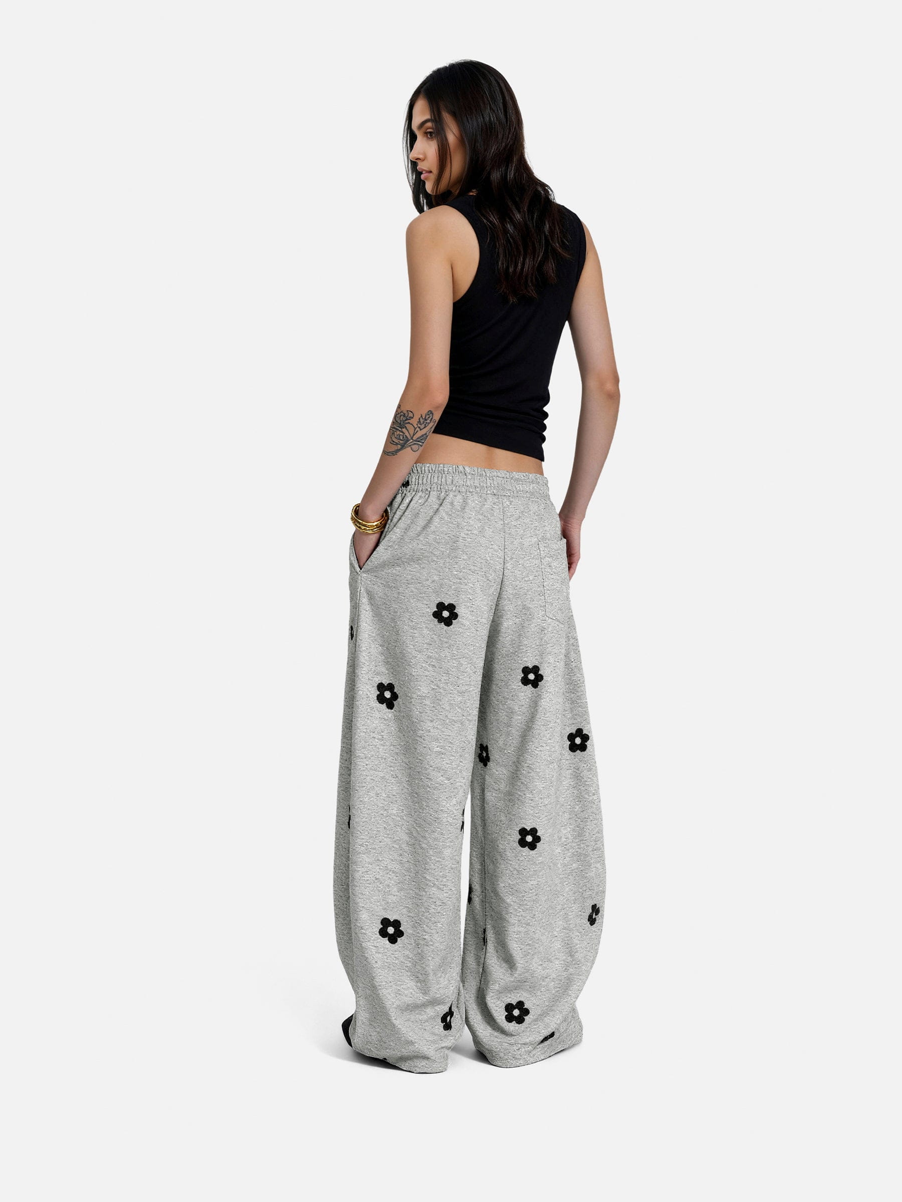 Aelfric Eden Floral Embroidery Baggy Barrel Sweatpants - Image 3